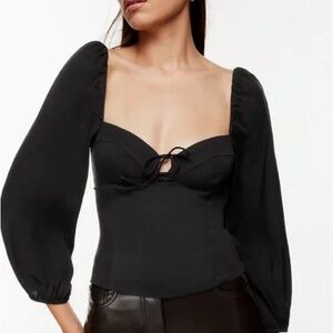 Aritzia Wilfred Black XS top. Worn once!